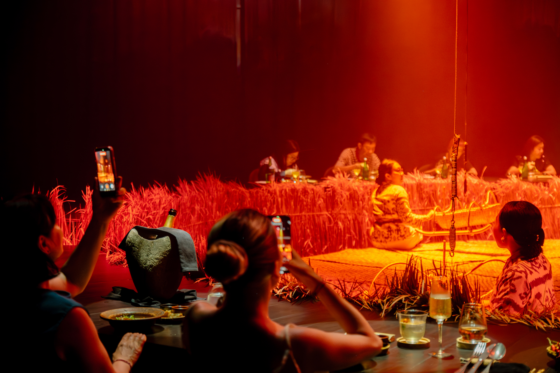 Gajah Putih – A Gastronomic Theater Fine Dining Experience